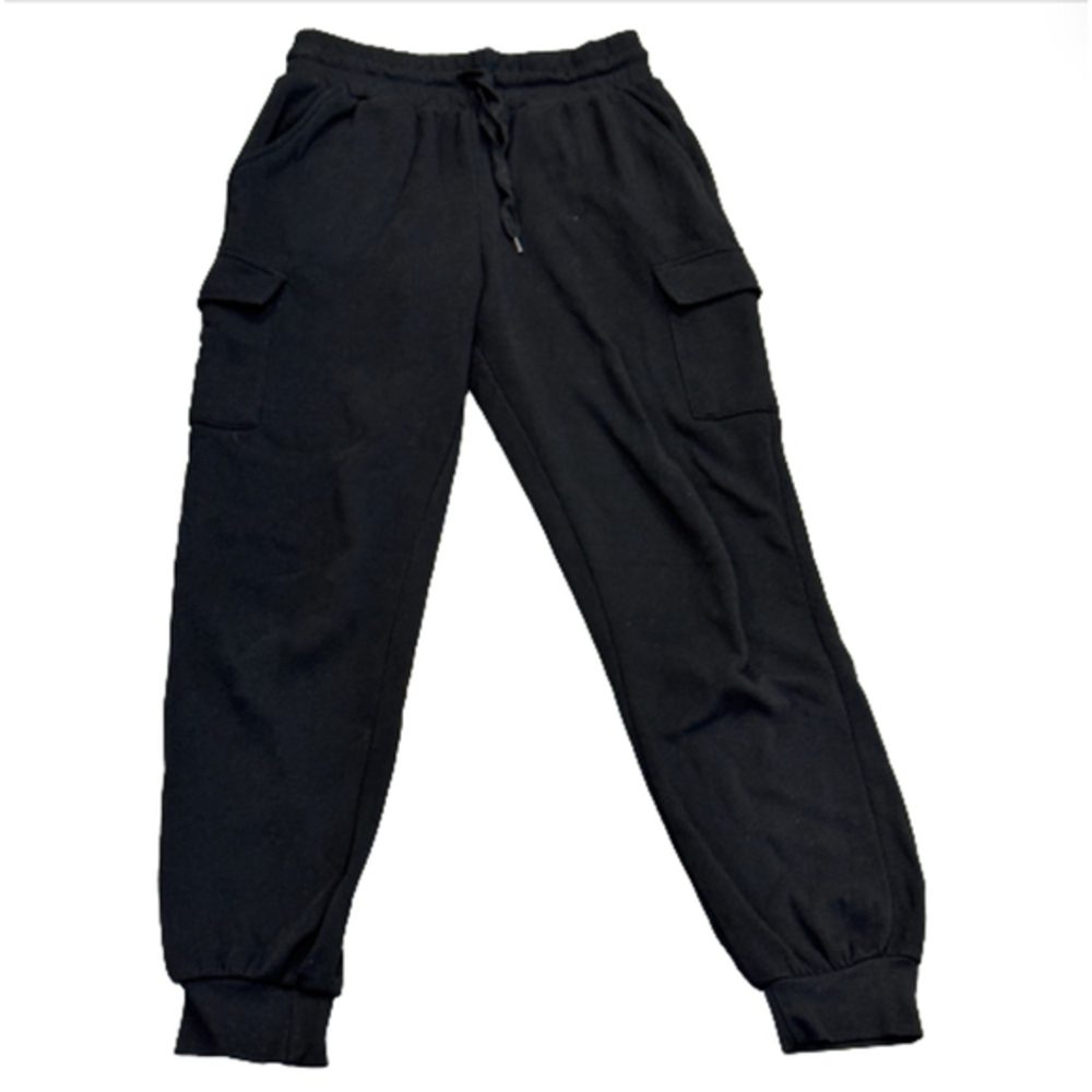 🌷 Simple Black Cargo Joggers